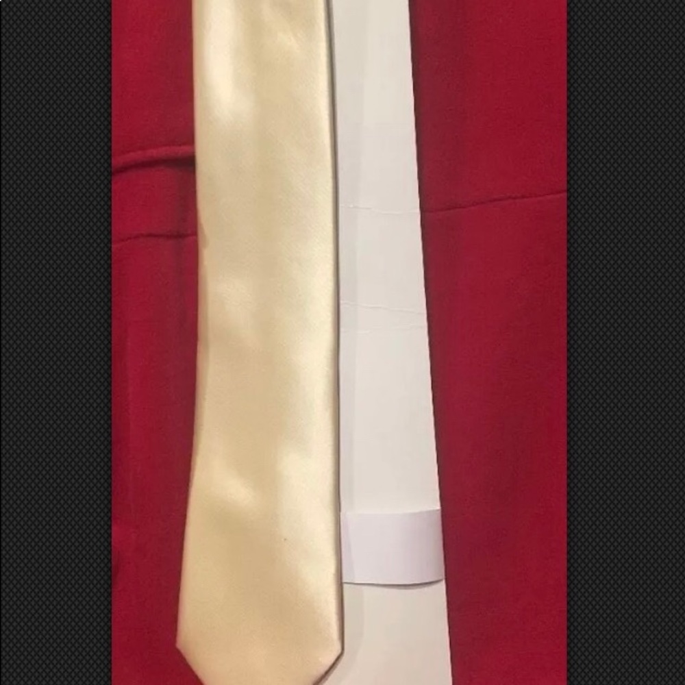 Geoffrey Beene XLong Men's Tie Off White new